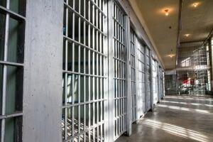 Can I Cancel a Tennessee Warrant Without Going to Jail?